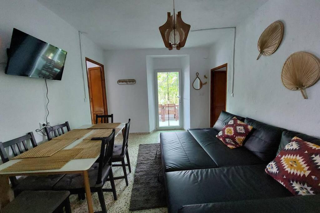 La Huerta Del Castillo Con Su Caz De Agua - Enjoy Life & Relax Holiday home *