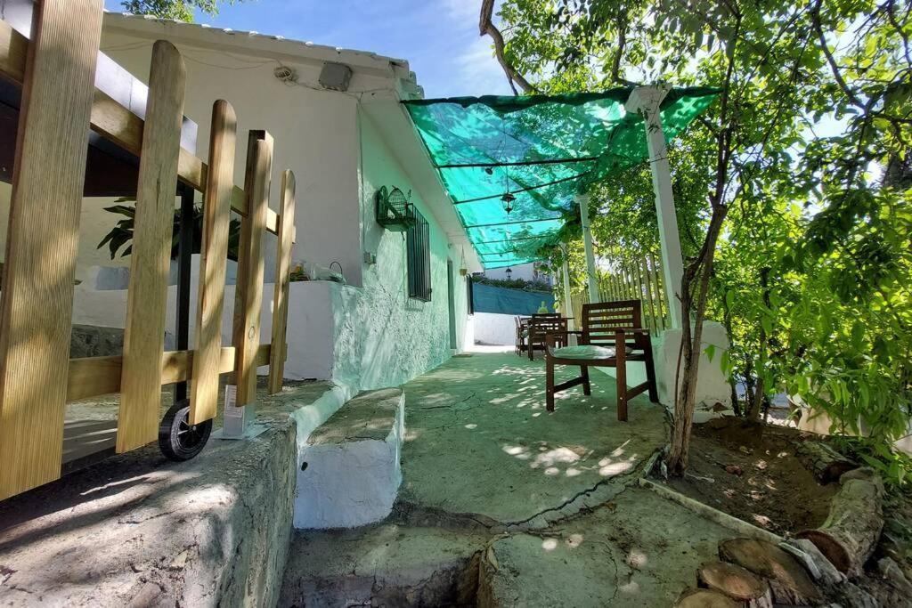 Ferienhaus La Huerta Del Castillo Con Su Caz De Agua - Enjoy Life & Relax Castillo de Locubín