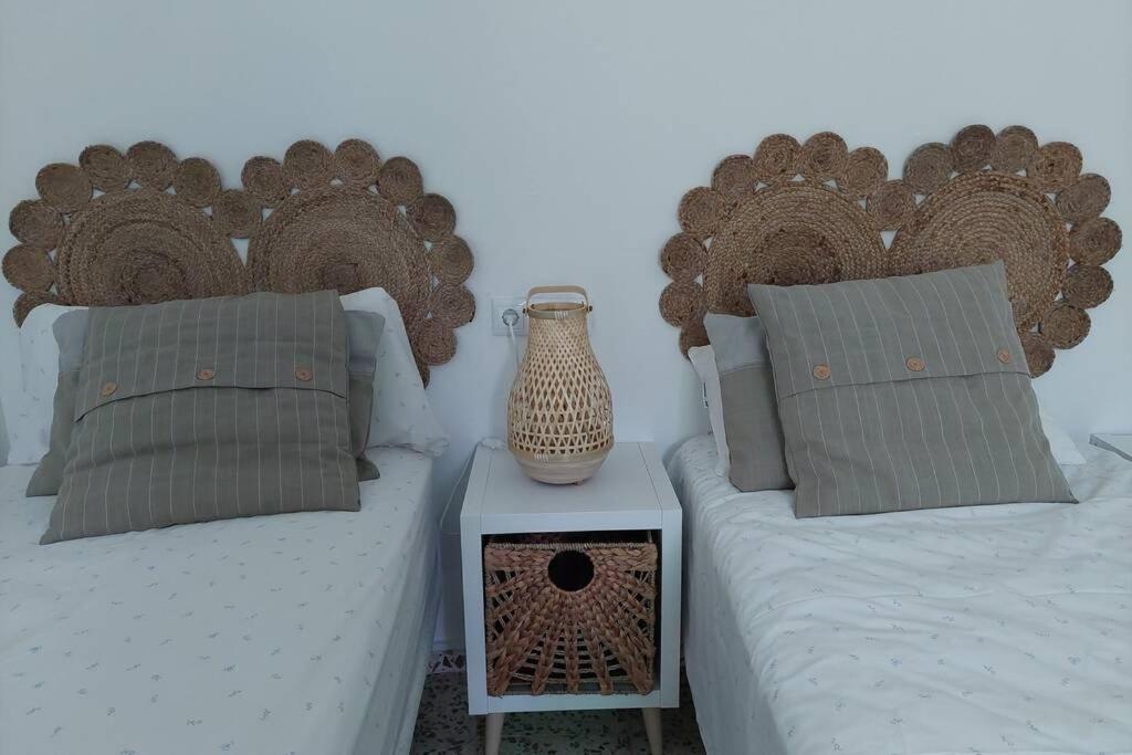 La Huerta Del Castillo Con Su Caz De Agua - Enjoy Life & Relax *
