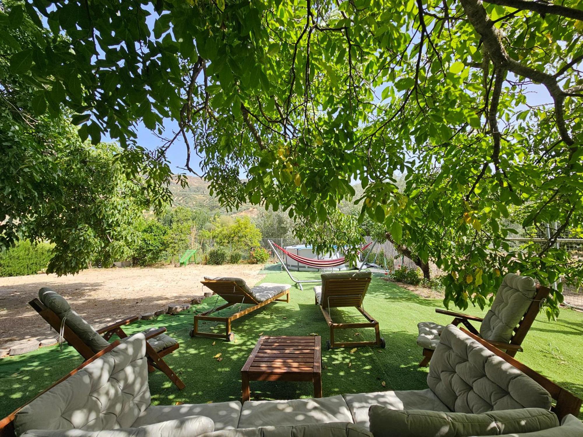 La Huerta Del Castillo Con Su Caz De Agua - Enjoy Life & Relax